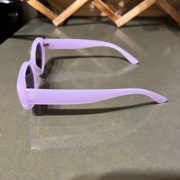 I SEA “Marley” in orchid, sunglasses, never worn - Picture 2 of 2